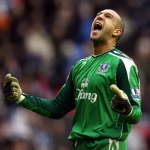 Tim Howard's Triumph: Everton's Unforgettable Second Goal Against Wigan Athletic (BPL, 2008)