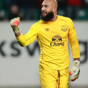 Tim Howard's Triumphant Victory Dance: Everton's Europa League Glory over VfL Wolfsburg