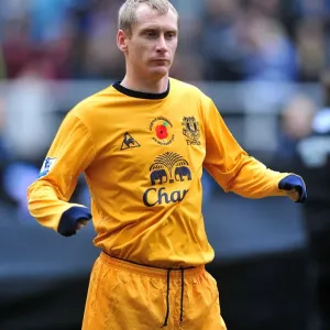 Tony Hibbert Goes Head-to-Head with Newcastle United at St. James Park (November 2011) Tony Hibbert Goes Head-to-Head with Newcastle United at St. James Park (November 2011)