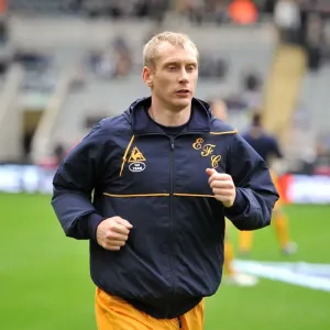 Tony Hibbert vs. Newcastle United: A Fierce Face-Off at St. James Park - Everton in Barclays Premier League (November 5, 2011) Tony Hibbert vs. Newcastle United: A Fierce Face-Off at St. James Park - Everton in Barclays Premier League (November 5, 2011)