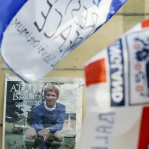 Tributes to Alan Ball: Everton vs Manchester United at Goodison Park (April 28, 2007) Tributes to Alan Ball: Everton vs Manchester United at Goodison Park (April 28, 2007)