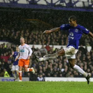 Unforgettable Moment: Jermaine Beckford's Game-winning Goal in Everton's 4-0 Victory (05.02.2011, Goodison Park) Unforgettable Moment: Jermaine Beckford's Game-winning Goal in Everton's 4-0 Victory (05.02.2011, Goodison Park)