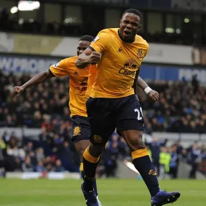 Victor Anichebe Scores Opening Goal for Everton Against West Bromwich Albion (01.01.2012) Victor Anichebe Scores Opening Goal for Everton Against West Bromwich Albion (01.01.2012)