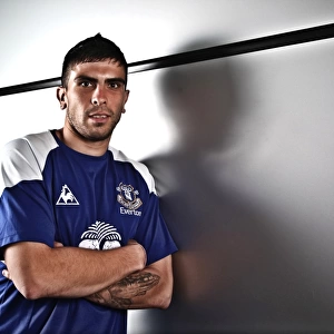 Welcome Denis Stracqualursi: A New Addition to Everton's Squad at Finch Farm