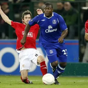Yakubu vs. Defour: Battle in the UEFA Cup - Everton vs. Standard Liege Yakubu vs. Defour: Battle in the UEFA Cup - Everton vs. Standard Liege