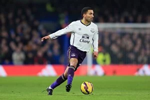 Images Dated 11th February 2015: Aaron Lennon Charges Forward: Everton vs Chelsea Showdown at Stamford Bridge