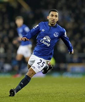 Images Dated 7th February 2015: Aaron Lennon Faces Off: Everton vs Liverpool at Goodison Park - Barclays Premier League