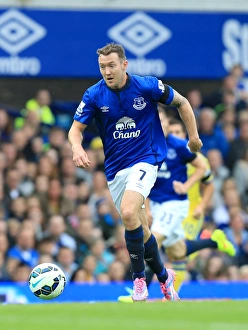 Full Length Prints: Aidan McGeady in Action: Everton vs Chelsea, Premier League Showdown at Goodison Park