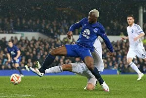 Images Dated 12th March 2015: Arouna Kone Scores: Everton Takes the Lead in Europa League Clash Against Dynamo Kiev