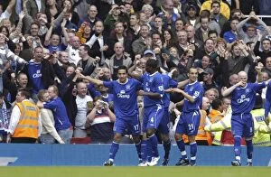 Images Dated 28th October 2006: Arsenal v Everton 28 / 10 / 06 Tim Cahill celebrates scoring the first goal for Everton with team