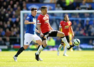 Battle for the Ball: Gareth Barry vs. Robin van Persie - Everton vs. Manchester United, Premier League, Goodison Park