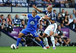 Images Dated 1st September 2012: Battle for Ball Supremacy: Pienaar vs. Reid - Everton vs. West Bromwich Albion (01-09-2012)