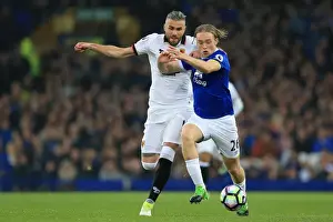 Battle for the Ball: Tom Davies vs. Valon Behrami - Everton vs. Watford, Premier League 2016-17, Goodison Park