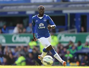 Battle at Goodison Park: Romelu Lukaku's Determined Performance Against Tottenham Hotspur