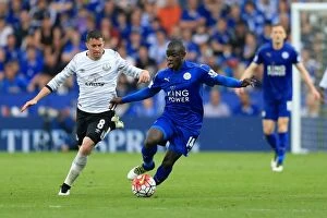 Images Dated 7th May 2016: Clash of the Midfield Titans: Oviedo vs. Kante - Everton vs. Leicester City, Premier League