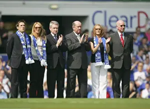 A Classic Encounter: Bobby Charlton's Visit to Goodison Park with Everton's Jimmy, Mandy, and Keely - Everton vs Manchester United