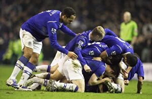 Images Dated 4th February 2009: Dan Gosling Scores the Stunner: Everton's Historic FA Cup Goal Against Liverpool (2009)