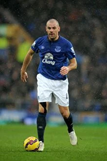 Images Dated 22nd February 2015: Darron Gibson in Action for Everton vs Leicester City at Goodison Park - Barclays Premier League
