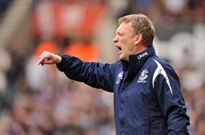Images Dated 1st May 2010: David Moyes in Action: Everton vs Stoke City, Premier League Showdown