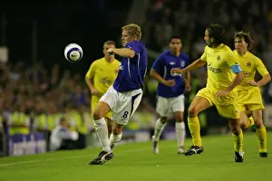 Defying the Odds: James Beattie's Determined Run Against Villarreal's Defenders