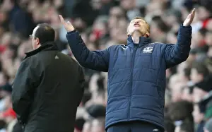 Dejected David Moyes: Everton Manager at FA Cup Fourth Round Match vs Liverpool (08/09)
