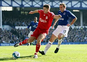 The Derby Showdown: Gerrard vs. Stubbs at Goodison Park (2007) - Everton vs. Liverpool Football Rivalry