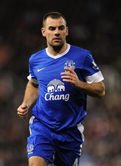 Images Dated 15th December 2012: Determined Darron Gibson: A Draw for Everton Against Stoke City at Britannia Stadium (December 15)