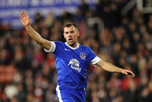 Stoke City 1 V Everton 1 : Britannia Stadium : 15-12-2012 Prints: Determined Darron Gibson: Everton's Stalemate at Britannia Stadium vs