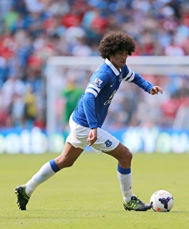 Season 2013-14 Prints: Determined Fellaini: 0-0 Stalemate at Cardiff City vs. Everton, Premier League (2013)
