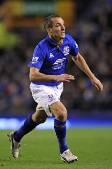 Images Dated 17th December 2011: Determined Leon Osman: Everton's Standout Performance Against Norwich City (17 December 2011)