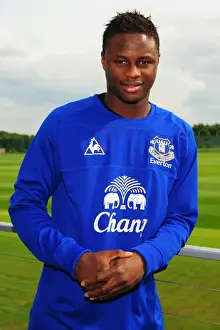 Determined Magaye Gueye: Everton Football Club's Midfield Powerhouse