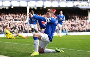 Images Dated 15th March 2014: Deulofeu's Thriller: Everton's First Goal vs. Cardiff City (15-03-2014)