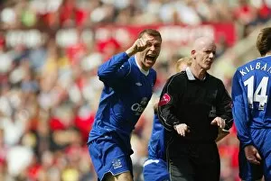Images Dated 11th May 2005: Duncan Ferguson is upset