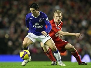 Liverpool v Everton Collection: The Epic Clash: Liverpool vs. Everton (Season 08-09) - A Football Rivalry