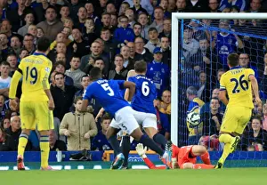 Full Length Prints: Eto'o Strikes Again: Everton's Triumph over Chelsea with a Hat-trick in Premier League