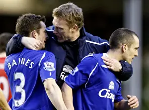 Everton FC: David Moyes and Players Celebrate FA Cup Quarter Final Victory over Middlesbrough (08/09) - Moyes with Leighton Baines and Leon Osman