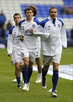 Framed Print : Everton FC: Jagielka and Bilyaletdinov Prepare for Everton vs Manchester United (BPL, Goodison Park, 29 October 2011) Framed Print : Everton FC: Jagielka and Bilyaletdinov Prepare for Everton vs Manchester United (BPL, Goodison Park, 29 October 2011)
