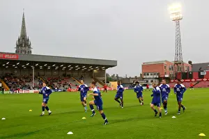 Framed Print : Everton FC Players Gear Up for Bohemians Friendly at Dalymount Park (15 August 2011) Framed Print : Everton FC Players Gear Up for Bohemians Friendly at Dalymount Park (15 August 2011)