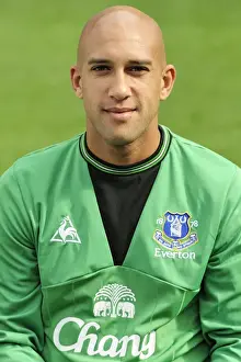 Everton FC: Tim Howard and the 2009-10 Team - Team Photocall August 2009