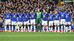 Everton Players Honor Remembrance Day with Minutes Silence Before Everton vs. Arsenal (November 14, 2010)