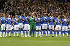 Everton Players Honor Sir Bobby Robson: A Minute's Applause at Goodison Park (Everton vs Arsenal, Premier League)