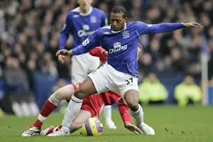 Manuel Fernandes Prints: Everton v Blackburn Rovers Manuel Fernandes in action