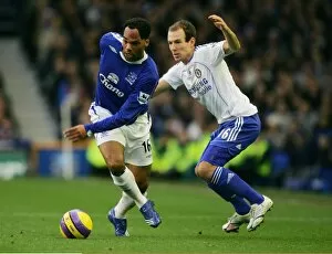 Everton v Chelsea Collection: Everton v Chelsea Joleon Lescott of Everton in action against Chelseas Arjen Robben