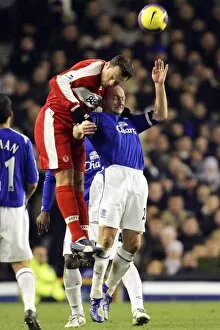 Everton v Middlesbrough Collection: Everton v Middlesbrough Mark Viduka battles with Lee Carsley