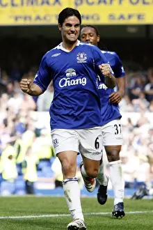 Everton v Portsmouth - Mikel Arteta celebrates scoring