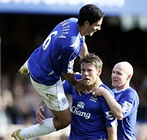 Everton v Sheffield United - James Beattie celebrates scoring their second goal with Mikel Arteta