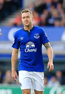 Framed Print : Everton vs Arsenal: Aidan McGeady's Premier League Showdown at Goodison Park (2014)