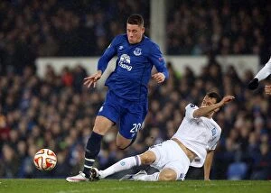 Images Dated 12th March 2015: Everton vs Dynamo Kiev: Ross Barkley and Danilo Silva's Intense Battle in UEFA Europa League