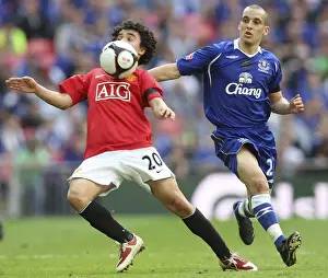 Framed Print : Everton vs Manchester United: FA Cup Semi-Final Showdown at Wembley Stadium (2009)