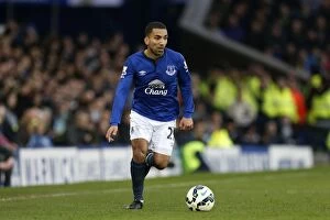 Images Dated 15th March 2015: Everton vs Newcastle United: Aaron Lennon at Goodison Park - Barclays Premier League Thriller